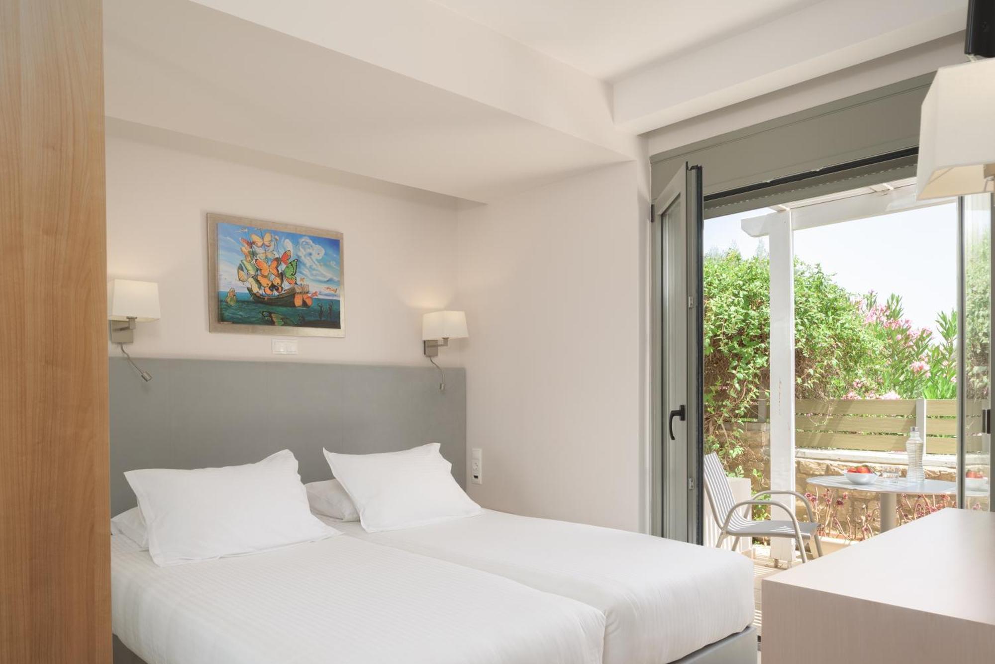 Eco Villa, A Perfect Escape Close To The Beach, By Thinkvilla Maroulás Eksteriør bilde